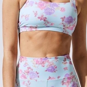 Beach Riot x Loveshackfancy leggings 🩵